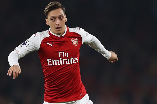 LONDON, ENGLAND - SEPTEMBER 25:  Mesut Ozil of Arsenal during the Premier League match between Arsenal and West Bromwich Albion at Emirates Stadium on September 25, 2017 in London, England.  (Photo by Michael Steele/Getty Images)