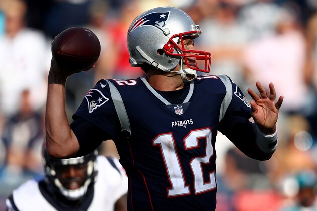 FOXBORO, MA - SEPTEMBER 24: Tom Brady #12 of the New England Patriots makes a pass against the Houston Texans at Gillette Stadium on September 24, 2017 in Foxboro, Massachusetts.(Photo by Maddie Meyer/Getty Images)