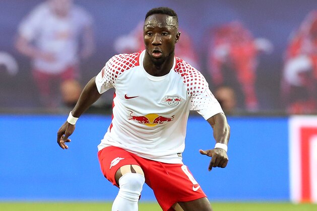 LEIPZIG, GERMANY - SEPTEMBER 16: Naby Keita of Leipzig controls the ball during the Bundesliga match between RB Leipzig and Borussia Moenchengladbach at Red Bull Arena on September 16, 2017 in Leipzig, Germany. (Photo by TF-Images/TF-Images via Getty Images)