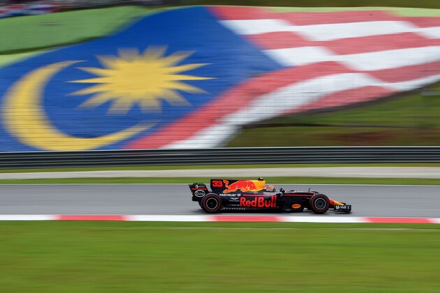 Red Bull's Dutch driver Max Verstappen drives his car during the Formula One Malaysia Grand Prix in Sepang on October 1, 2017.  / AFP PHOTO / MANAN VATSYAYANA        (Photo credit should read MANAN VATSYAYANA/AFP/Getty Images)