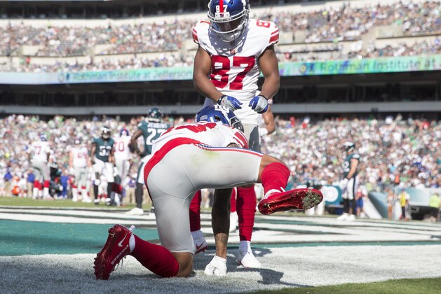 PHILADELPHIA, PA - SEPTEMBER 24: Odell Beckham #13 of the New York Giants celebrates with Sterling Shepard #87 after scoring a touchdown in the fourth quarter against the Philadelphia Eagles at Lincoln Financial Field on September 24, 2017 in Philadelphia, Pennsylvania. The Eagles defeated the Giants 27-24. (Photo by Mitchell Leff/Getty Images)