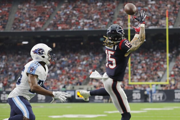 HOUSTON, TX - OCTOBER 01:  Will Fuller #15 of the Houston Texans catches a pass for a touchdown defended by LeShaun Sims #36 of the Tennessee Titans in the third quarter at NRG Stadium on October 1, 2017 in Houston, Texas.  (Photo by Tim Warner/Getty Images)