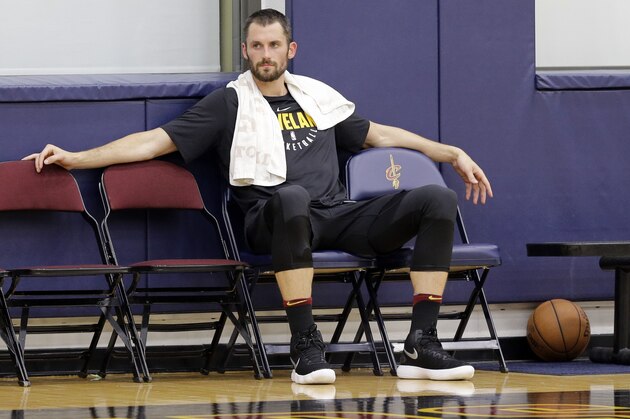 Cleveland Cavaliers' Kevin Love relaxes during practice at the team's training facility, Friday, Sept. 29, 2017, in Independence, Ohio. (AP Photo/Tony Dejak)