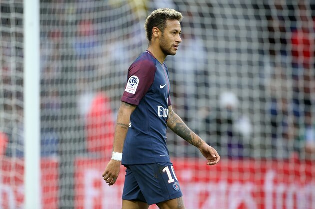 PARIS, FRANCE - SEPTEMBER 30: Neymar Jr of PSG during the French Ligue 1 match between Paris Saint-Germain (PSG) and FC Girondins de Bordeaux at Parc des Princes on September 30, 2017 in Paris, France. (Photo by Jean Catuffe/Getty Images)