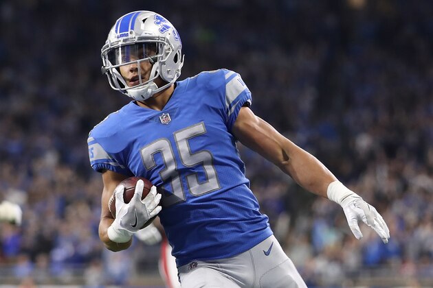 DETROIT, MI - SEPTEMBER 10: Miles Killebrew #35 of the Detroit Lions runs the ball in for a touchdown in the second half against the Arizona Cardinals at Ford Field on September 10, 2017 in Detroit, Michigan. (Photo by Gregory Shamus/Getty Images)