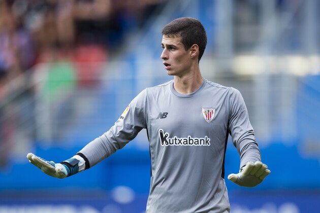 EIBAR, SPAIN - AUGUST 27: Kepa Arrizabalaga of Athletic Club reacts during the La Liga match between Eibar and Athletic Club Bilbao at Estadio Municipal de Ipurua on August 27, 2017 in Eibar, Spain.  (Photo by Juan Manuel Serrano Arce/Getty Images)