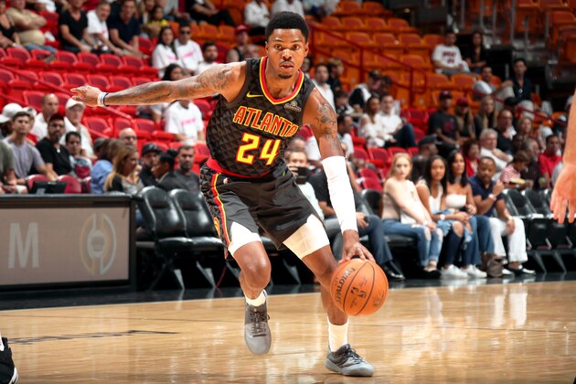 MIAMI, FL - OCTOBER 1: Kent Bazemore #24 of the Atlanta Hawks handles the ball during the preseason game on October 1, 2017 at American Airlines Arena in Miami, Florida. NOTE TO USER: User expressly acknowledges and agrees that, by downloading and or using this Photograph, user is consenting to the terms and conditions of the Getty Images License Agreement. Mandatory Copyright Notice: Copyright 2017 NBAE (Photo by Issac Baldizon/NBAE via Getty Images)