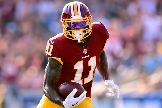 LOS ANGELES, CA - SEPTEMBER 17:  Terrelle Pryor #11 of the Washington Redskins runs after his catch during the game against the Los Angeles Rams at Los Angeles Memorial Coliseum on September 17, 2017 in Los Angeles, California.  (Photo by Harry How/Getty Images)