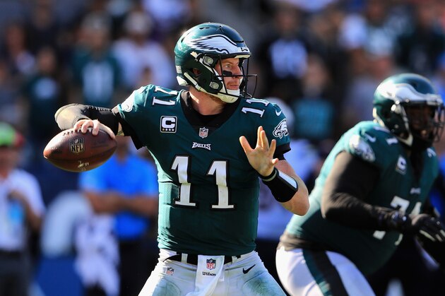 CARSON, CA - OCTOBER 01:  Carson Wentz #11 of the Philadelphia Eagles passes the ball during the second half of a game  against the Los Angeles Chargers at StubHub Center on October 1, 2017 in Carson, California.  (Photo by Sean M. Haffey/Getty Images)