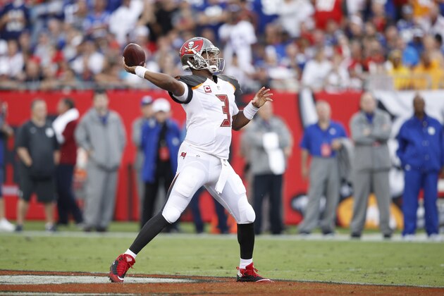 TAMPA, FL - OCTOBER 01: Jameis Winston #3 of the Tampa Bay Buccaneers throws a pass during a game against the New York Giants at Raymond James Stadium on October 1, 2017 in Tampa, Florida. The Bucs defeated the Giants 25-23. (Photo by Joe Robbins/Getty Images)
