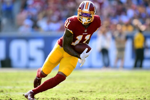 LOS ANGELES, CA - SEPTEMBER 17:  Terrelle Pryor #11 of the Washington Redskins runs after his catch during the game against the Los Angeles Rams at Los Angeles Memorial Coliseum on September 17, 2017 in Los Angeles, California.  (Photo by Harry How/Getty Images)