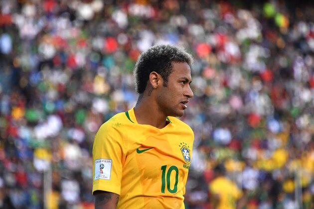 Brazil's Neymar gestures during their 2018 World Cup qualifier football match in La Paz on October 5, 2017. / AFP PHOTO / NELSON ALMEIDA        (Photo credit should read NELSON ALMEIDA/AFP/Getty Images)