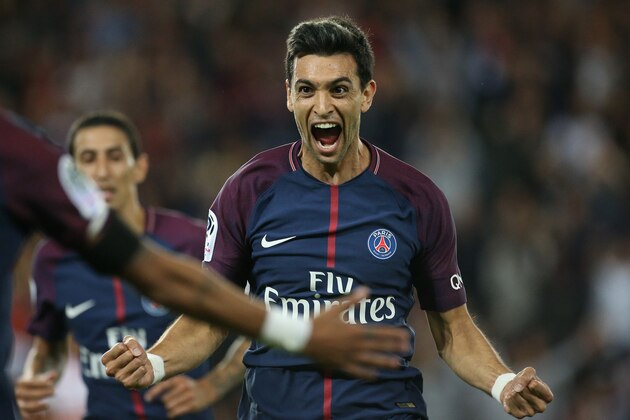 PARIS, FRANCE - AUGUST 20: Javier Pastore of PSG celebrates his goal during the French Ligue 1 match between Paris Saint Germain (PSG) and Toulouse FC (TFC) at Parc des Princes on August 20, 2017 in Paris, France. (Photo by Jean Catuffe/Getty Images)