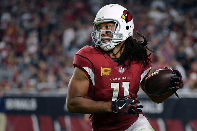 GLENDALE, AZ - SEPTEMBER 25: Larry Fitzgerald #11 of the Arizona Cardinals makes a catch in the first half of the NFL game against the Dallas Cowboys at University of Phoenix Stadium on September 25, 2017 in Glendale, Arizona. (Photo by Jennifer Stewart/Getty Images) GLENDALE, AZ - SEPTEMBER 25: Larry Fitzgerald #11 of the Arizona Cardinals makes a catch in the first half of the NFL game against the Dallas Cowboys at University of Phoenix Stadium on September 25, 2017 in Glendale, Arizona. (Photo by Jennifer Stewart/Getty Images)