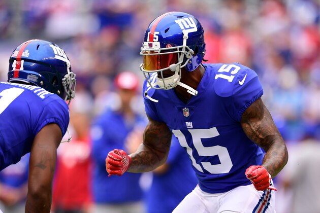 EAST RUTHERFORD, NJ - OCTOBER 08:  Brandon Marshall #15 of the New York Giants warms up prior to an NFL game against the Los Angeles Chargers at MetLife Stadium on October 8, 2017 in East Rutherford, New Jersey.  (Photo by Steven Ryan/Getty Images)