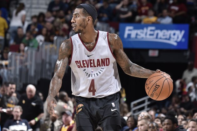 CLEVELAND, OH - OCTOBER 2:  Iman Shumpert #4 of the Cleveland Cavaliers handles the ball during the open practice on October 2, 2017 at Quicken Loans Arena in Cleveland, Ohio. NOTE TO USER: User expressly acknowledges and agrees that, by downloading and/or using this Photograph, user is consenting to the terms and conditions of the Getty Images License Agreement. Mandatory Copyright Notice: Copyright 2017 NBAE (Photo by David Liam Kyle/NBAE via Getty Images)