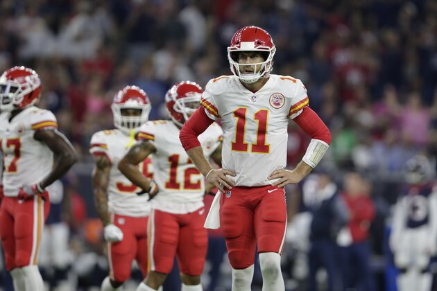 HOUSTON, TX - OCTOBER 08: Alex Smith #11 of the Kansas City Chiefs reacts after penalty in the first half against the Houston Texans at NRG Stadium on October 8, 2017 in Houston, Texas. (Photo by Tim Warner/Getty Images)