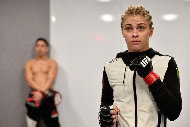 SACRAMENTO, CA - DECEMBER 17:  Paige VanZant warms up backstage during the UFC Fight Night event inside the Golden 1 Center Arena on December 17, 2016 in Sacramento, California. (Photo by Brandon Magnus/Zuffa LLC/Zuffa LLC via Getty Images)