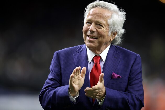 NEW ORLEANS, LA - SEPTEMBER 17:  Owner of the New England Patriots Robert Kraft walks on the field prior to the game against the New Orleans Saints at the Mercedes-Benz Superdome on September 17, 2017 in New Orleans, Louisiana.  (Photo by Chris Graythen/Getty Images)
