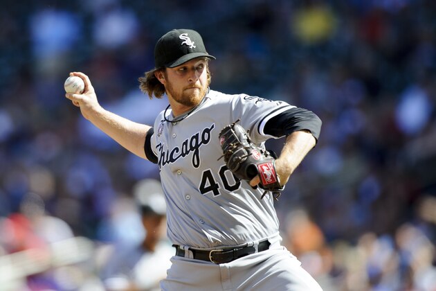 MINNEAPOLIS, MN - JULY 27: Daniel Webb #40 of the Chicago White Sox delivers a pitch against the Minnesota Twins during the game on July 27, 2014 at Target Field in Minneapolis, Minnesota. The Twins defeated the White Sox 4-3. (Photo by Hannah Foslien/Getty Images)
