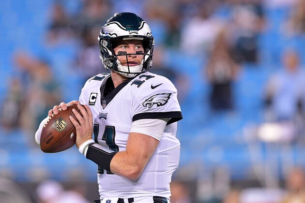 CHARLOTTE, NC - OCTOBER 12:  Carson Wentz #11 of the Philadelphia Eagles warms up before their game against the Philadelphia Eagles at Bank of America Stadium on October 12, 2017 in Charlotte, North Carolina.  (Photo by Grant Halverson/Getty Images)
