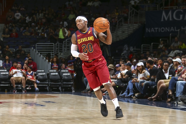 WASHINGTON, DC - OCTOBER 8:  Kay Felder #20 of the Cleveland Cavaliers handles the ball during the preseason game against the Washington Wizards on October 8, 2017 at Capital One Arena in Washington, DC. NOTE TO USER: User expressly acknowledges and agrees that, by downloading and or using this Photograph, user is consenting to the terms and conditions of the Getty Images License Agreement. Mandatory Copyright Notice: Copyright 2017 NBAE (Photo by Ned Dishman/NBAE via Getty Images)