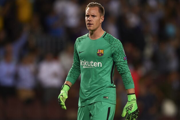 BARCELONA, SPAIN - SEPTEMBER 12:  Ter Stegen of Barcelona looks on during the UEFA Champions League group D match between FC Barcelona and Juventus at Camp Nou on September 12, 2017 in Barcelona, Spain.  (Photo by Manuel Queimadelos Alonso/Getty Images)