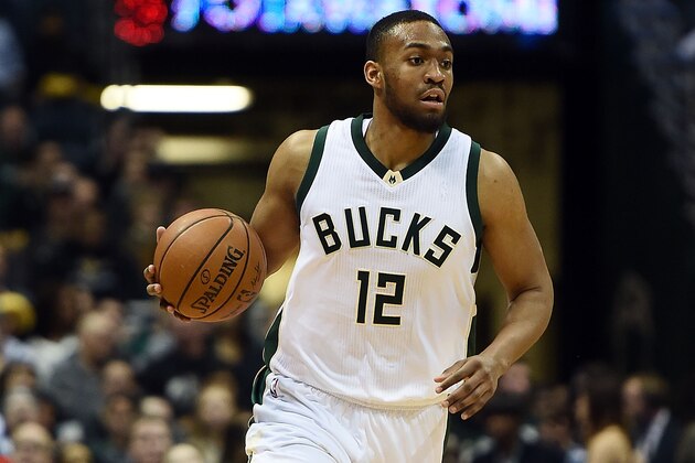 MILWAUKEE, WI - FEBRUARY 08:  Jabari Parker #12 of the Milwaukee Bucks handles the ball during a game against the Miami Heat at the BMO Harris Bradley Center on February 8, 2017 in Milwaukee, Wisconsin. NOTE TO USER: User expressly acknowledges and agrees that, by downloading and or using this photograph, User is consenting to the terms and conditions of the Getty Images License Agreement.  (Photo by Stacy Revere/Getty Images)