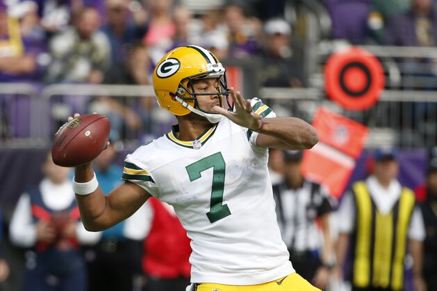 Green Bay Packers quarterback Brett Hundley (7) throws against the Minnesota Vikings in the first half of an NFL football game in Minneapolis, Sunday, Oct. 15, 2017. (AP Photo/Bruce Kluckhohn)