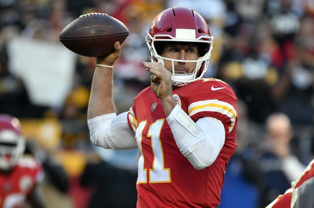 Kansas City Chiefs quarterback Alex Smith (11) throws during the second half of an NFL football game against the Pittsburgh Steelers in Kansas City, Mo., Sunday, Oct. 15, 2017. (AP Photo/Ed Zurga)