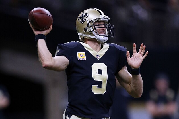 NEW ORLEANS, LA - OCTOBER 15:  Drew Brees #9 of the New Orleans Saints throws the ball during a game against the Detroit Lions at the Mercedes-Benz Superdome on October 15, 2017 in New Orleans, Louisiana.  (Photo by Jonathan Bachman/Getty Images)