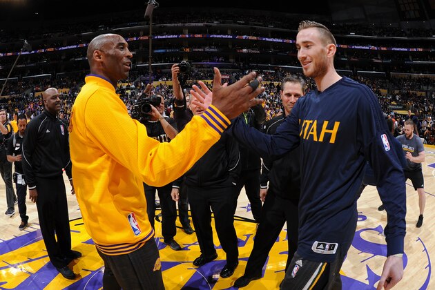 LOS ANGELES, CA - APRIL 13:  Kobe Bryant #24 of the Los Angeles Lakers shakes hands with Gordon Hayward #20 of the Utah Jazz before the game on April 13, 2016 at Staples Center in Los Angeles, California. NOTE TO USER: User expressly acknowledges and agrees that, by downloading and/or using this Photograph, user is consenting to the terms and conditions of the Getty Images License Agreement. Mandatory Copyright Notice: Copyright 2016 NBAE (Photo by Andrew D. Bernstein/NBAE via Getty Images)