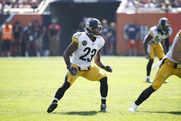 CHICAGO, IL - SEPTEMBER 24: Mike Mitchell #23 of the Pittsburgh Steelers in action during a game against the Chicago Bears at Soldier Field on September 24, 2017 in Chicago, Illinois. The Bears won 23-17 in overtime. (Photo by Joe Robbins/Getty Images)