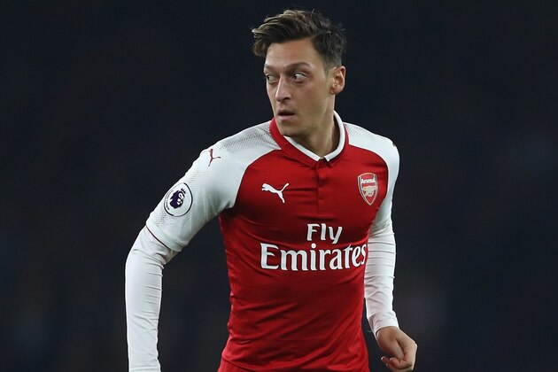 LONDON, ENGLAND - SEPTEMBER 25:  Mesut Ozil of Arsenal during the Premier League match between Arsenal and West Bromwich Albion at Emirates Stadium on September 25, 2017 in London, England.  (Photo by Michael Steele/Getty Images)