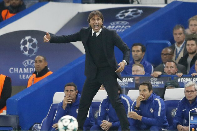 Chelsea coach Antonio Conte gives instructions during the Champions League group C soccer match between Chelsea and Roma at Stamford Bridge stadium in London, Wednesday, Oct. 18, 2017. (AP Photo/Frank Augstein)