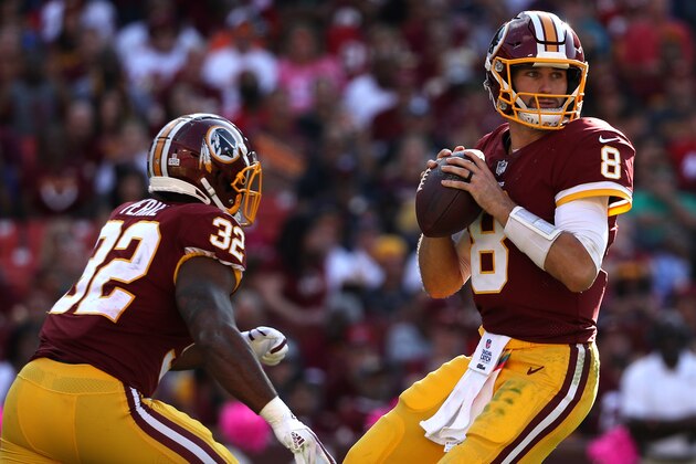 LANDOVER, MD - OCTOBER 15: Quarterback Kirk Cousins #8 of the Washington Redskins looks to pass against the San Francisco 49ers during the second half at FedExField on October 15, 2017 in Landover, Maryland. (Photo by Patrick Smith/Getty Images)