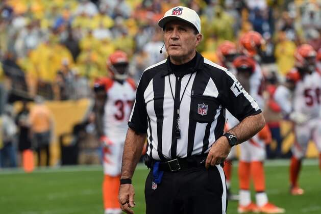 PITTSBURGH, PA - SEPTEMBER 18: National Football League referee Pete Morelli looks on from the field during a game between the Cincinnati Bengals and Pittsburgh Steelers at Heinz Field on September 18, 2016 in Pittsburgh, Pennsylvania. The Steelers defeated the Bengals 24-16.  (Photo by George Gojkovich/Getty Images)