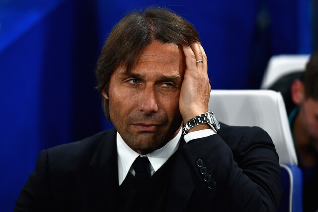 LONDON, ENGLAND - OCTOBER 18:  Antonio Conte, Manager of Chelsea looks on prior to the UEFA Champions League group C match between Chelsea FC and AS Roma at Stamford Bridge on October 18, 2017 in London, United Kingdom.  (Photo by Dan Mullan/Getty Images)