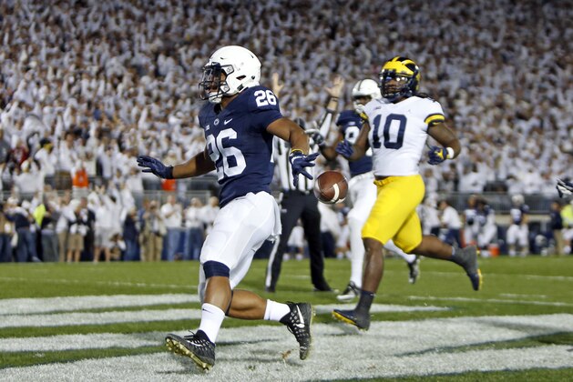 STATE COLLEGE, PA - OCTOBER 21:  Saquon Barkley #26 of the Penn State Nittany Lions rushes for a 69 yard touchdown in the first half against the Michigan Wolverines on October 21, 2017 at Beaver Stadium in State College, Pennsylvania.  (Photo by Justin K. Aller/Getty Images)