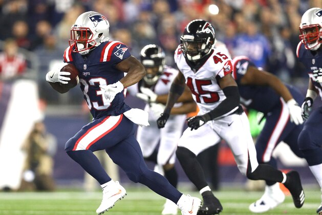 FOXBORO, MA - OCTOBER 22: Dion Lewis #33 of the New England Patriots carries the ball during the second quarter of a game against the Atlanta Falcons at Gillette Stadium on October 22, 2017 in Foxboro, Massachusetts. (Photo by Maddie Meyer/Getty Images)