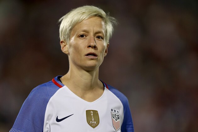 COMMERCE CITY, CO - SEPTEMBER 15:  Megan Rapinoe #15 of the United States plays against New Zealand at Dick's Sporting Goods Park on September 15, 2017 in Commerce City, Colorado.  (Photo by Matthew Stockman/Getty Images)