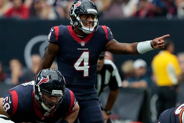 HOUSTON, TX - OCTOBER 15: Deshaun Watson #4 of the Houston Texans cal[ls out instructions on the line against the Cleveland Brownsat NRG Stadium on October 15, 2017 in Houston, Texas. (Photo by Bob Levey/Getty Images) HOUSTON, TX - OCTOBER 15: Deshaun Watson #4 of the Houston Texans cal[ls out instructions on the line against the Cleveland Brownsat NRG Stadium on October 15, 2017 in Houston, Texas. (Photo by Bob Levey/Getty Images)