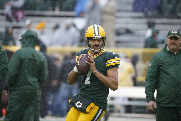 Green Bay Packers quarterback Brett Hundley (7) warms up before an NFL football game against the New Orleans Saints, Sunday, Oct. 22, 2017, in Green Bay, Wis. (AP Photo/Mike Roemer)