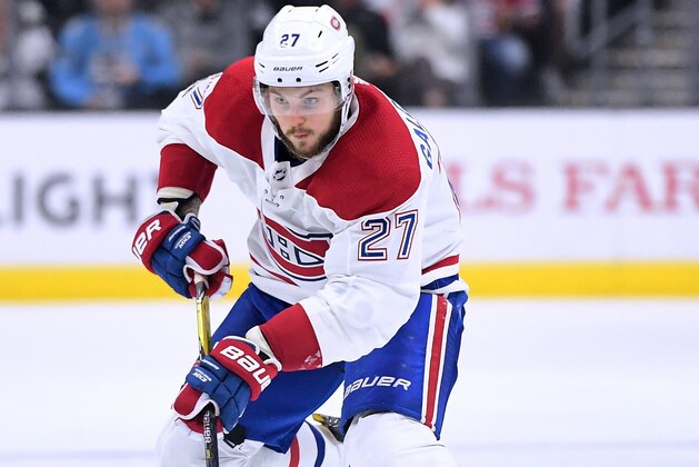 LOS ANGELES, CA - OCTOBER 18:  Alex Galchenyuk #27 of the Montreal Canadiens handles the puck during the game against the Los Angeles Kings at Staples Center on October 18, 2017 in Los Angeles, California.  (Photo by Harry How/Getty Images)