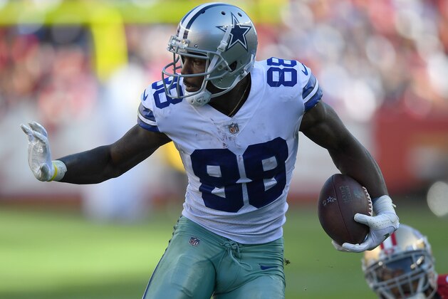 SANTA CLARA, CA - OCTOBER 22:  Dez Bryant #88 of the Dallas Cowboys runs with the ball after catching a pass against the San Francisco 49ers during their NFL football game at Levi's Stadium on October 22, 2017 in Santa Clara, California.  (Photo by Thearon W. Henderson/Getty Images)
