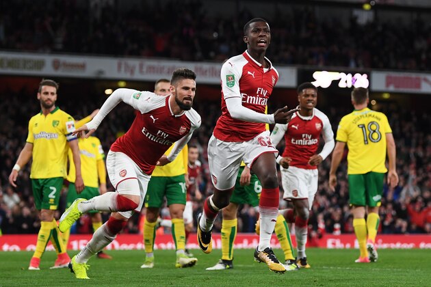 LONDON, ENGLAND - OCTOBER 24:  Edward Nketiah celebrates scoring the first Arsenal goal during the Carabao Cup Fourth Round match between Arsenal and Norwich City at Emirates Stadium on October 24, 2017 in London, England.  (Photo by Shaun Botterill/Getty Images)