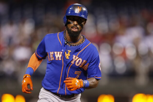 New York Mets shortstop Jose Reyes (7) in action during a baseball game against the Philadelphia Phillies, Friday, Sept. 29, 2017, in Philadelphia. (AP Photo/Laurence Kesterson)