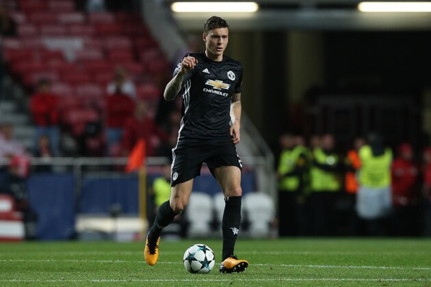 LISBON, PORTUGAL - OCTOBER 18: Manchester United FC defender Victor Lindelof from Sweden in action during the UEFA Champions League match between SL Benfica and Manchester United FC at Estadio da Luz on October 18, 2017 in Lisbon, Portugal.  (Photo by Gualter Fatia/Getty Images)