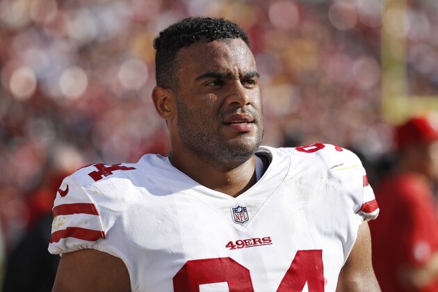 LANDOVER, MD - OCTOBER 15: Solomon Thomas #94 of the San Francisco 49ers looks on during a game against the Washington Redskins at FedEx Field on October 15, 2017 in Landover, Maryland. The Redskins won 26-24. (Photo by Joe Robbins/Getty Images)