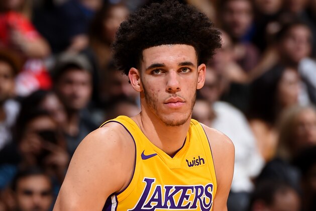 LOS ANGELES, CA - OCTOBER 27: Lonzo Ball #2 of the Los Angeles Lakers looks on during the game against the Toronto Raptors on October 27, 2017 at STAPLES Center in Los Angeles, California. NOTE TO USER: User expressly acknowledges and agrees that, by downloading and/or using this Photograph, user is consenting to the terms and conditions of the Getty Images License Agreement. Mandatory Copyright Notice: Copyright 2017 NBAE (Photo by Andrew D. Bernstein/NBAE via Getty Images)